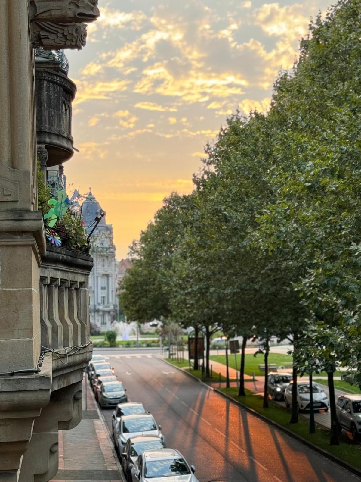 Appartement Luxueux Et Atypique - Quartier Imperial Metz - Hotel Gilbert Buitenkant foto